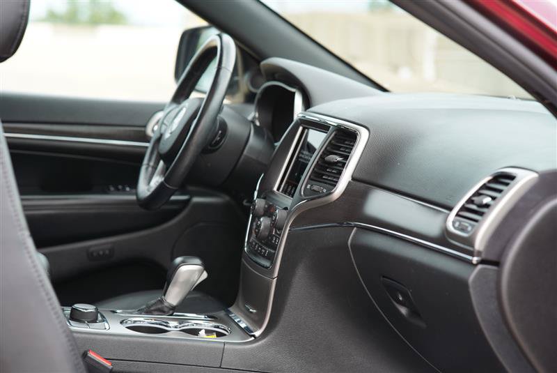 Used 2018 Jeep Grand Cherokee Limited AWD/4WD image 69