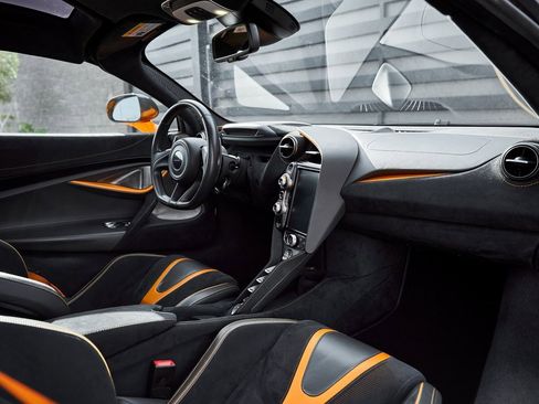 Used 2018 McLaren 720S Performance image 41
