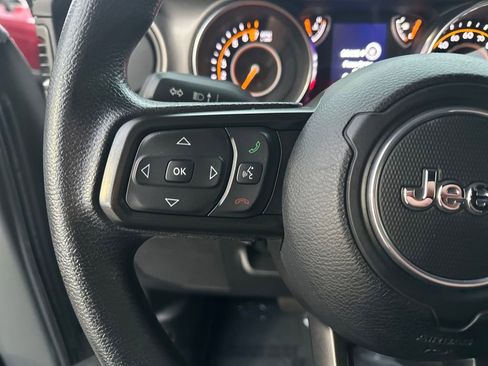 Used 2020 Jeep Gladiator Sport AWD/4WD image 19