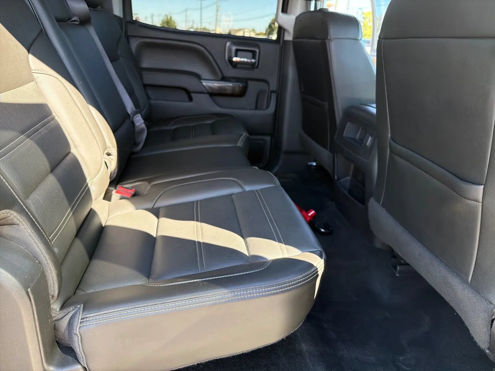 Used 2016 GMC Sierra 2500 Denali w/ Duramax Plus Package AWD/4WD image 40