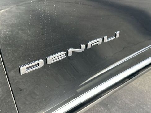 New 2026 GMC Yukon XL Denali w/ Denali Reserve Package image 32