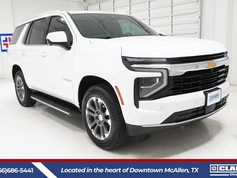 Used 2025 Chevrolet Tahoe LS RWD image 3