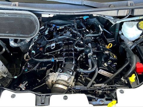 Used 2023 Ford Transit 350 XLT image 9