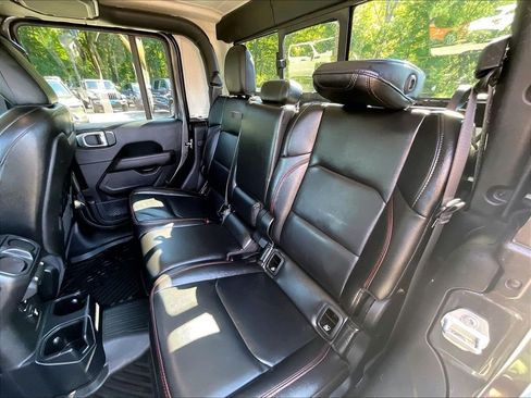 Used 2021 Jeep Gladiator Rubicon AWD/4WD image 25