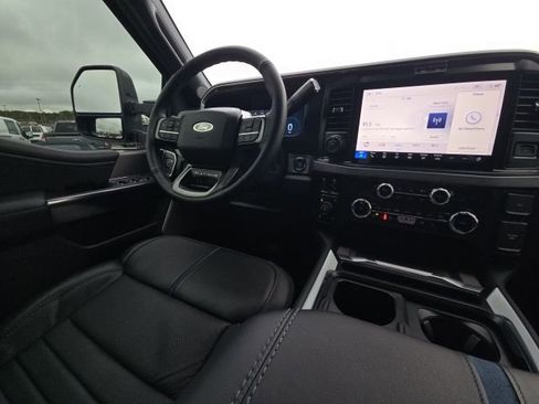 Used 2026 Ford F250 Platinum w/ Tremor Off-Road Package image 30