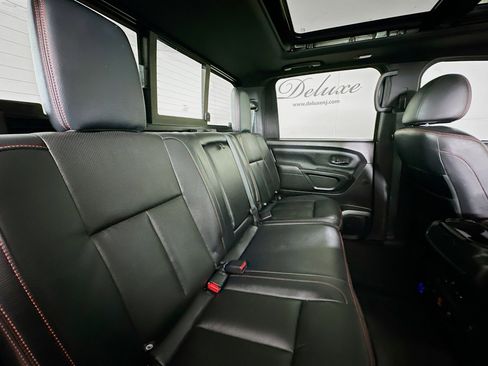 Used 2024 Nissan Titan PRO-4X w/ Pro-4x Convenience Package image 24