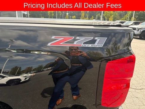 Used 2015 Chevrolet Silverado 2500 LT w/ LT Convenience Package AWD/4WD image 2