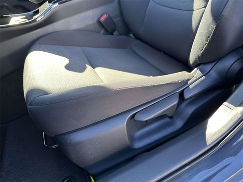 Certified 2023 Toyota Prius LE image 19