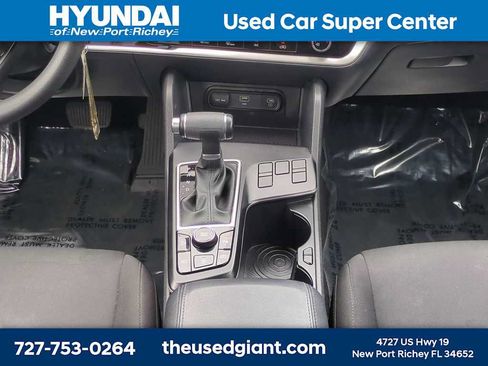 Used 2023 Kia Sportage LX FWD image 19