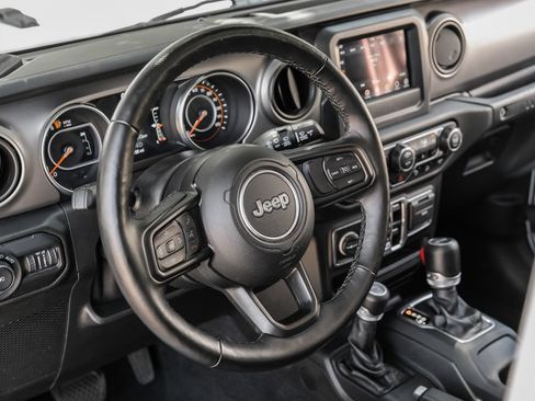 Used 2021 Jeep Wrangler Unlimited Sport AWD/4WD image 4