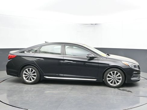 Used 2017 Hyundai Sonata Limited w/ Cargo Package FWD image 12