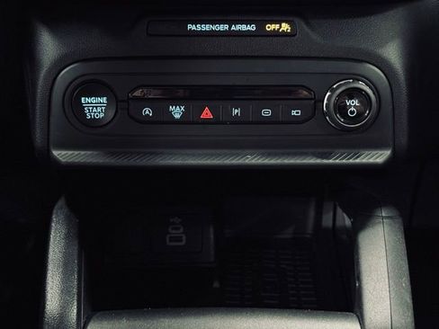 Used 2025 Ford Bronco Sport Badlands image 34