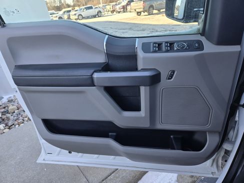 Used 2020 Ford F350 XLT w/ XLT Value Package image 21