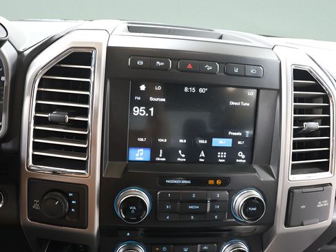 Used 2017 Ford F250 Platinum w/ Platinum Ultimate Package AWD/4WD image 12