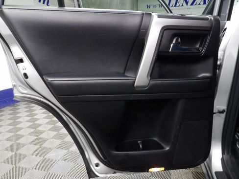 Used 2021 Toyota 4Runner SR5 AWD/4WD image 44