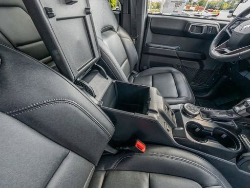 New 2025 Ford Bronco Badlands image 31