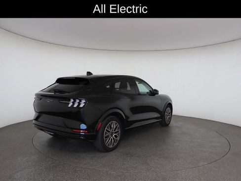 Used 2024 Ford Mustang Mach-E Premium AWD/4WD image 17