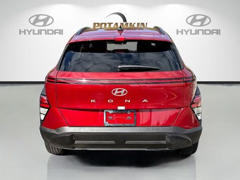 Used 2024 Hyundai Kona SEL image 6