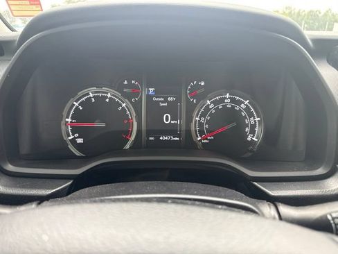 Used 2023 Toyota 4Runner TRD Off-Road Premium w/ Off Road Premium Plus Package AWD/4WD image 13
