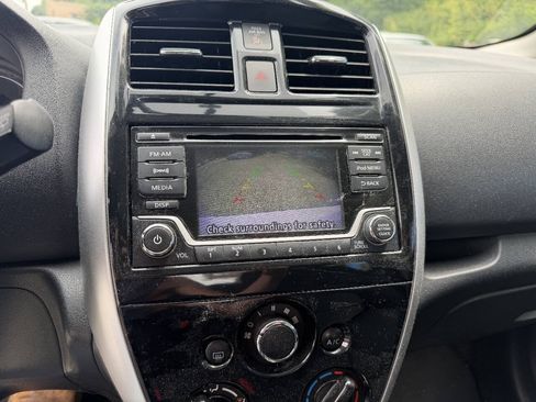 Used 2017 Nissan Versa Note SV w/ SV Appearance Package FWD image 18