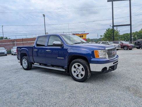 Used 2010 GMC Sierra 1500 SLT AWD/4WD image 3