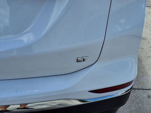 Used 2020 Chevrolet Equinox LT image 15