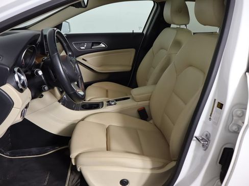 Used 2020 Mercedes-Benz GLA 250 4MATIC image 14