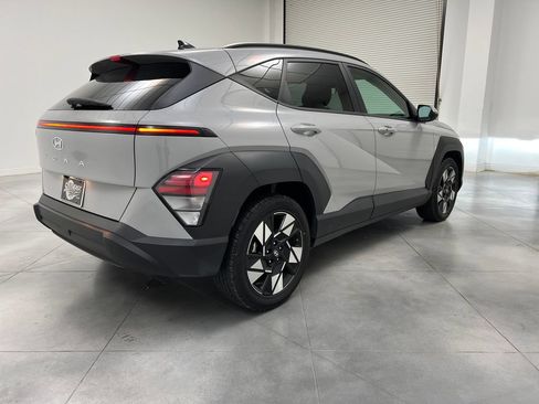 Used 2024 Hyundai Kona SEL FWD image 9
