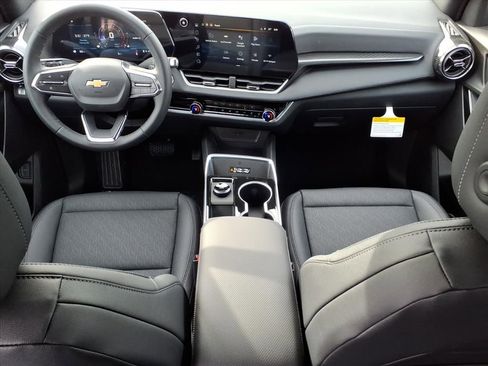 New 2026 Chevrolet Equinox LT w/ Convenience Package II image 9