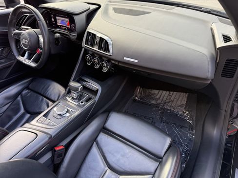 Used 2021 Audi R8 V10 image 19