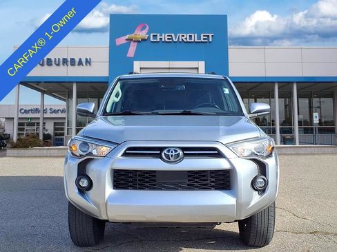 Used 2022 Toyota 4Runner SR5 image 2