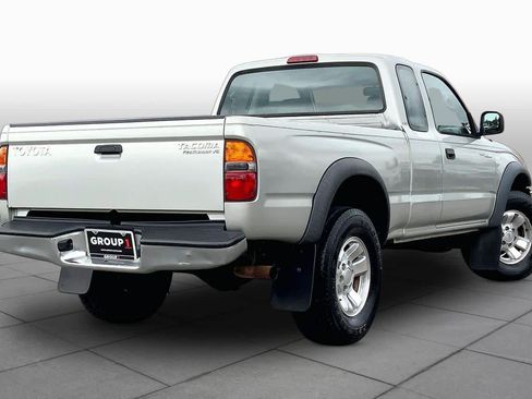 Used 2003 Toyota Tacoma PreRunner RWD image 10