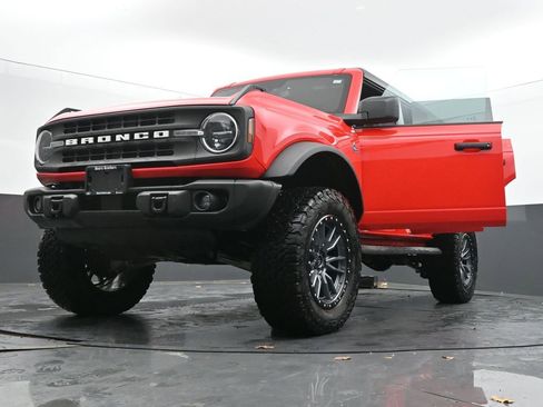 Used 2023 Ford Bronco Black Diamond image 52