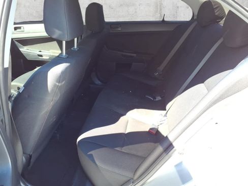 Used 2010 Mitsubishi Lancer DE FWD image 7