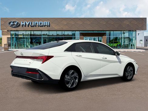 New 2026 Hyundai Elantra Limited FWD image 8