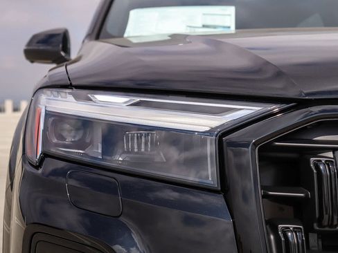 New 2026 Audi Q7 3.0T Premium image 9