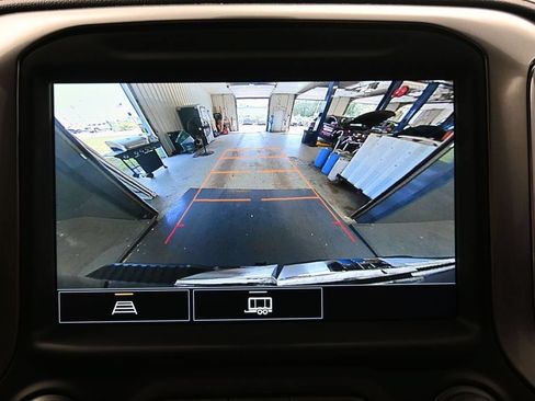 Used 2022 Chevrolet Silverado 1500 LT Trail Boss w/ LT Trail Boss Premium Package AWD/4WD image 11