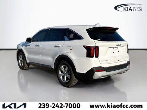 New 2026 Kia Sorento LX image 3