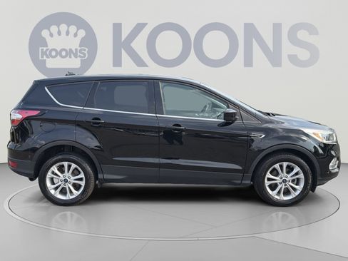 Used 2017 Ford Escape SE FWD image 8