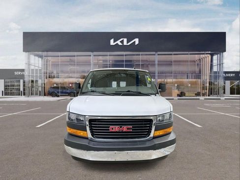Used 2024 GMC Savana 2500 w/ Driver Convenience Package RWD image 3