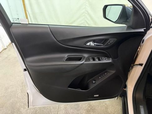 Used 2018 Chevrolet Equinox Premier AWD/4WD image 39