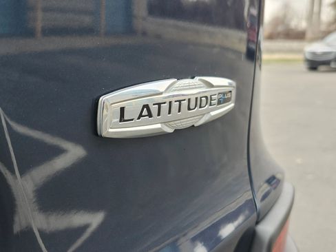 Used 2021 Jeep Cherokee Latitude Plus image 35