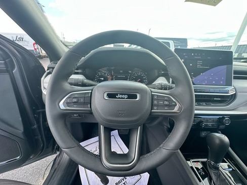 Used 2024 Jeep Compass Limited AWD/4WD image 16