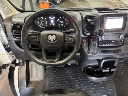 Used 2025 RAM ProMaster 3500 w/ Convenience Group FWD image 12