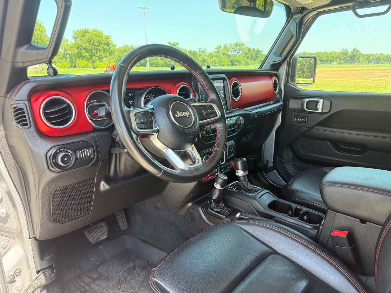Used 2021 Jeep Wrangler Unlimited Rubicon AWD/4WD image 13