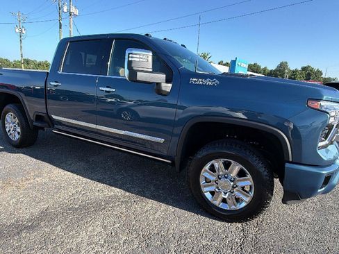 New 2026 Chevrolet Silverado 2500 High Country w/ High Country Premium Package AWD/4WD image 7