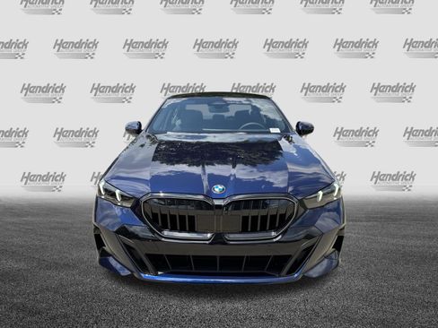 New 2027 BMW 530i xDrive w/ M Sport Package AWD/4WD image 3