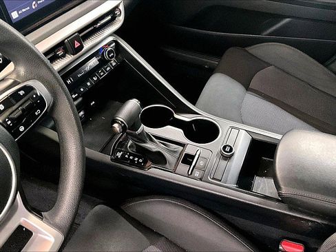 Used 2021 Kia K5 LXS FWD image 13