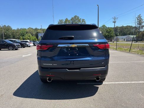 Used 2023 Chevrolet Traverse LT AWD/4WD image 6