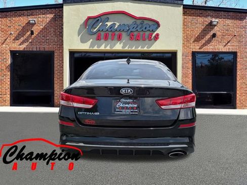 Used 2019 Kia Optima LX FWD image 8